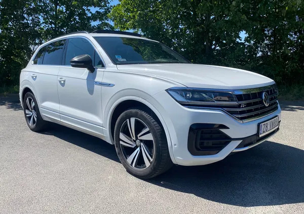 volkswagen Volkswagen Touareg cena 219900 przebieg: 124000, rok produkcji 2018 z Szczecin